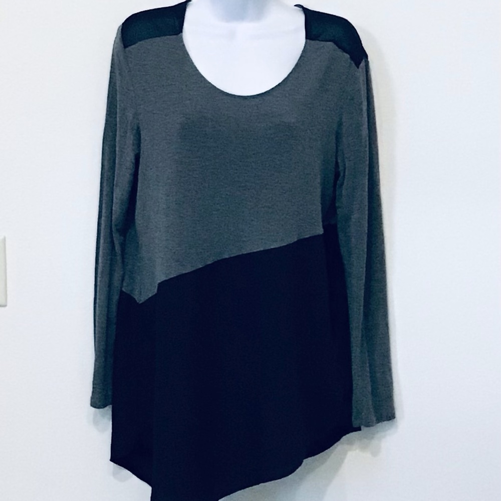 DKNYC Color Block Asymmetrical Tunic Blouse Size Medium